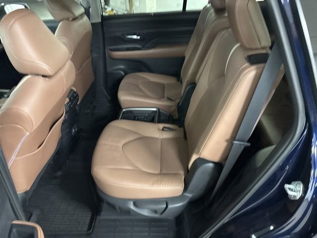 2024 Toyota Grand Highlander Platinum