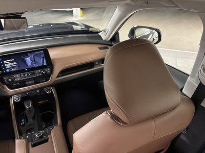 2024 Toyota Grand Highlander Platinum