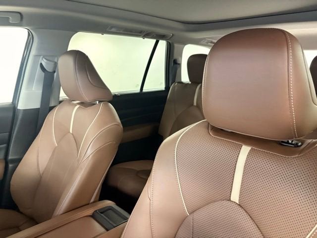 2025 Toyota Grand Highlander Platinum