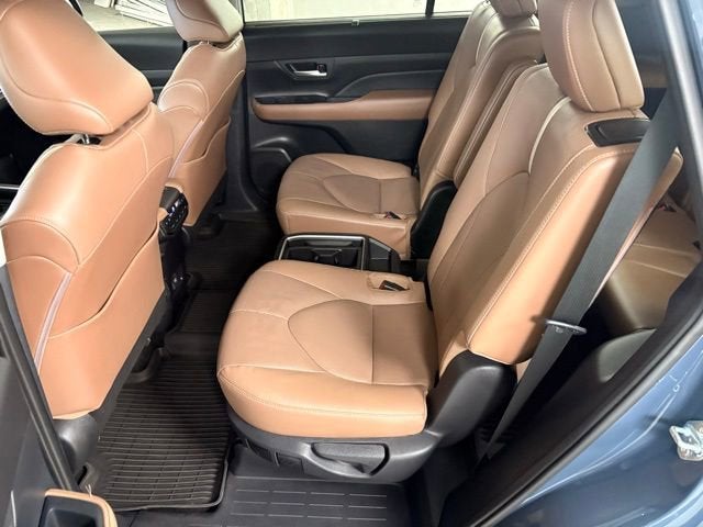 2025 Toyota Grand Highlander Platinum