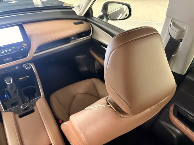 2025 Toyota Grand Highlander Platinum