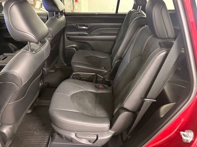 2025 Toyota Grand Highlander Hybrid MAX Platinum