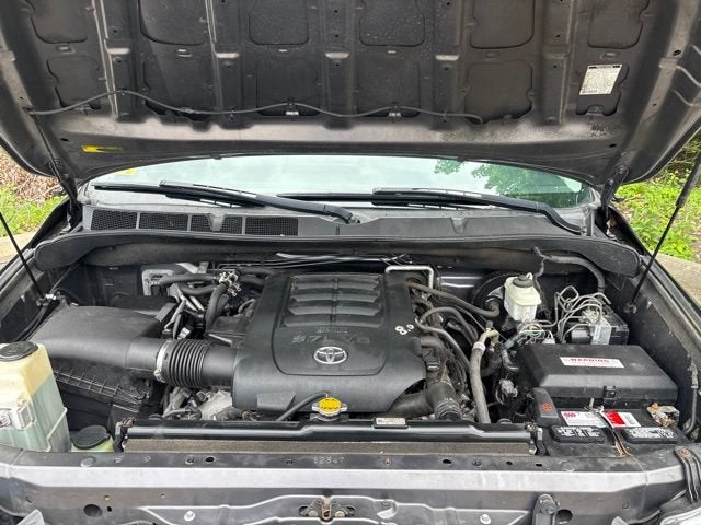 2014 Toyota Sequoia SR5