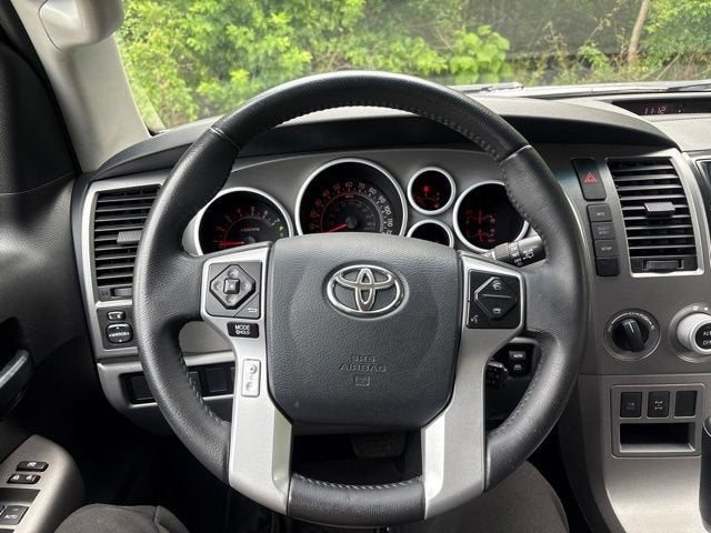2014 Toyota Sequoia SR5