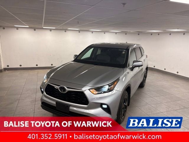 2022 Toyota Highlander LE