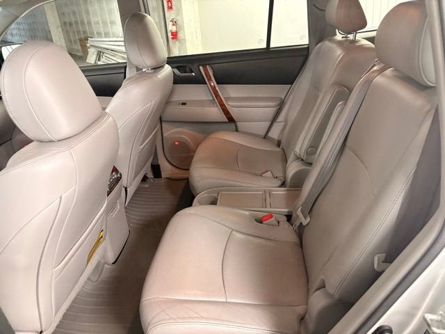 2012 Toyota Highlander Limited