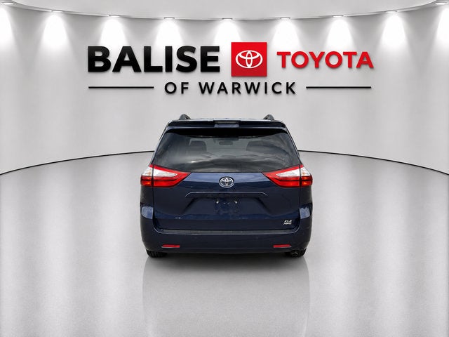 2018 Toyota Sienna XLE