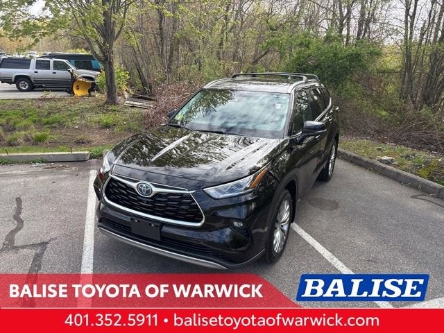 2024 Toyota Highlander Hybrid Platinum