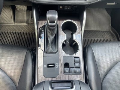 2024 Toyota Highlander Hybrid Platinum