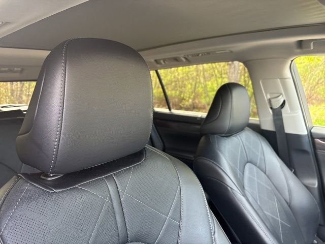 2024 Toyota Highlander Hybrid Platinum