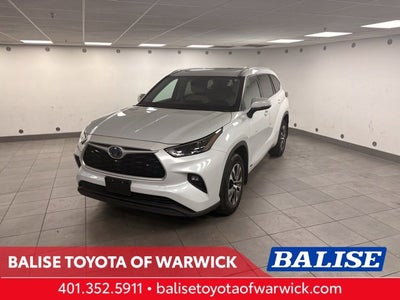 2022 Toyota Highlander Hybrid XLE