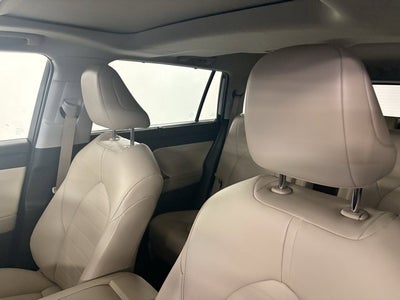 2022 Toyota Highlander Hybrid XLE