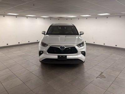 2022 Toyota Highlander Hybrid XLE