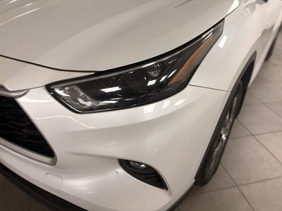2022 Toyota Highlander Hybrid XLE