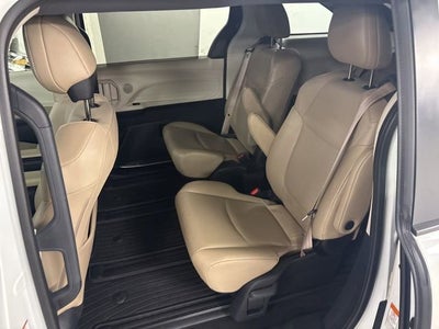 2021 Toyota Sienna XLE