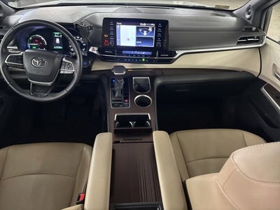 2021 Toyota Sienna XLE