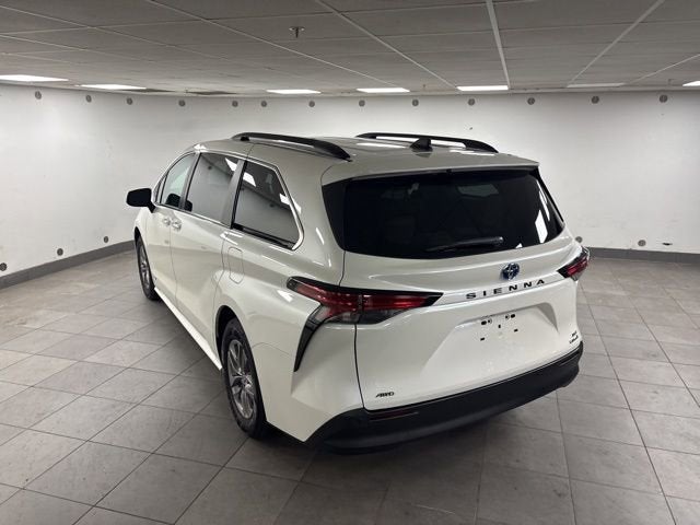 2021 Toyota Sienna XLE