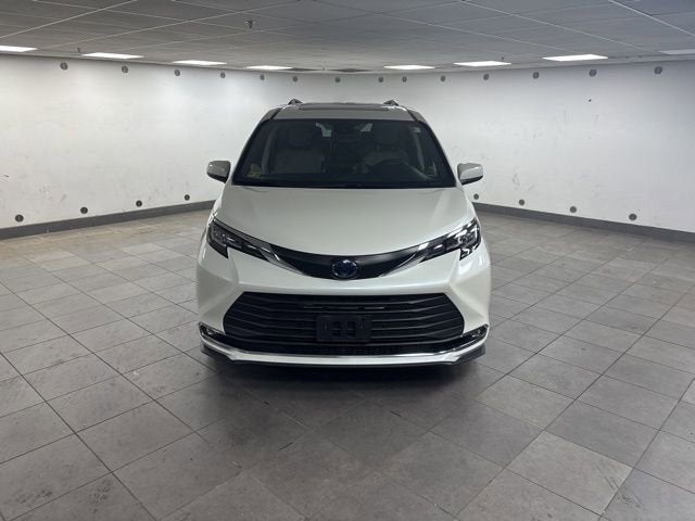 2021 Toyota Sienna XLE