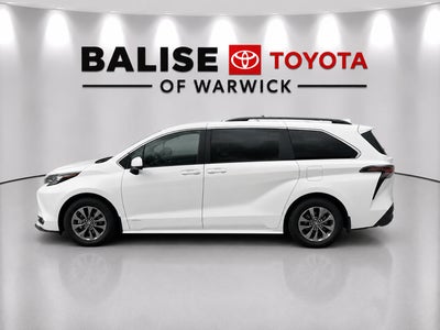 2025 Toyota Sienna XLE