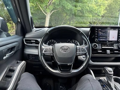 2021 Toyota Highlander XSE