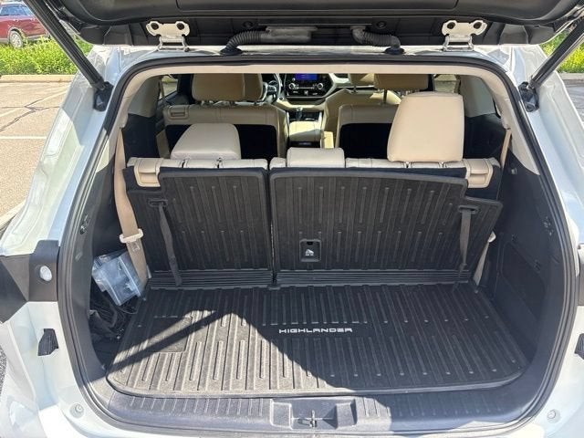 2023 Toyota Highlander Hybrid XLE