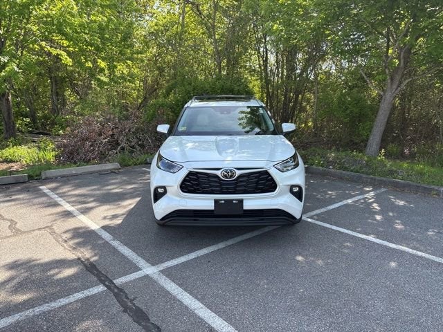 2025 Toyota Highlander Hybrid XLE