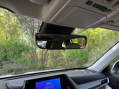 2025 Toyota Highlander Hybrid XLE