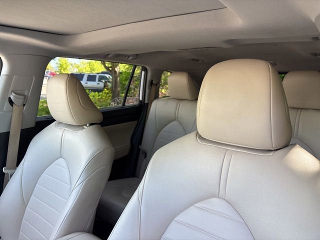 2025 Toyota Highlander Hybrid XLE