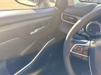 2024 Toyota Highlander Hybrid XLE