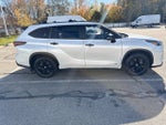 2024 Toyota Highlander Hybrid XLE