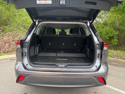 2023 Toyota Highlander LE
