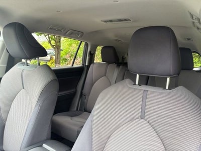 2023 Toyota Highlander LE