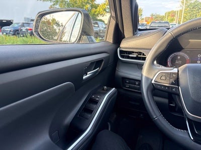 2026 Toyota Highlander XSE