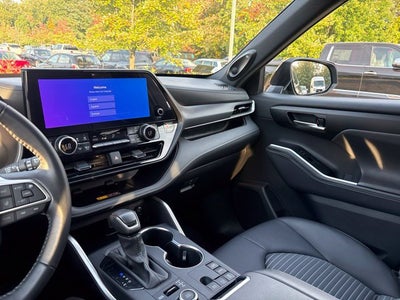 2026 Toyota Highlander XSE