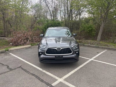 2023 Toyota Highlander LE
