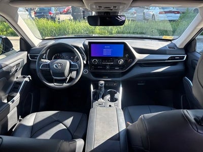 2024 Toyota Highlander XLE