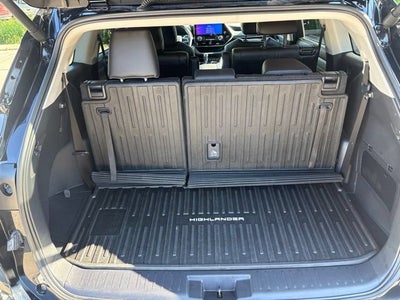 2024 Toyota Highlander XLE