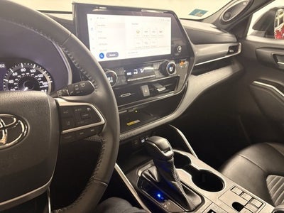 2023 Toyota Highlander XSE
