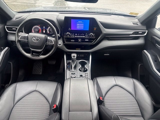 2025 Toyota Highlander XSE
