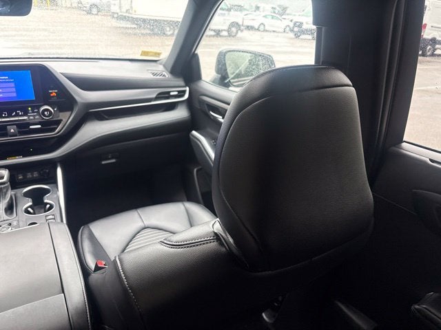 2025 Toyota Highlander XSE