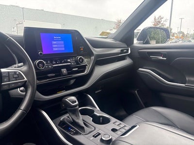 2025 Toyota Highlander XSE
