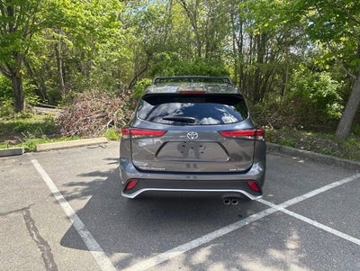 2023 Toyota Highlander XSE