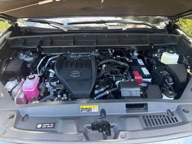 2025 Toyota Highlander LE