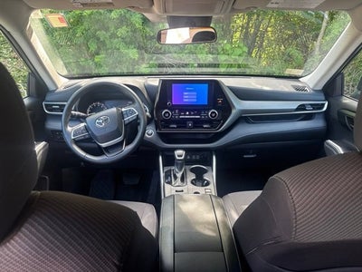 2025 Toyota Highlander LE