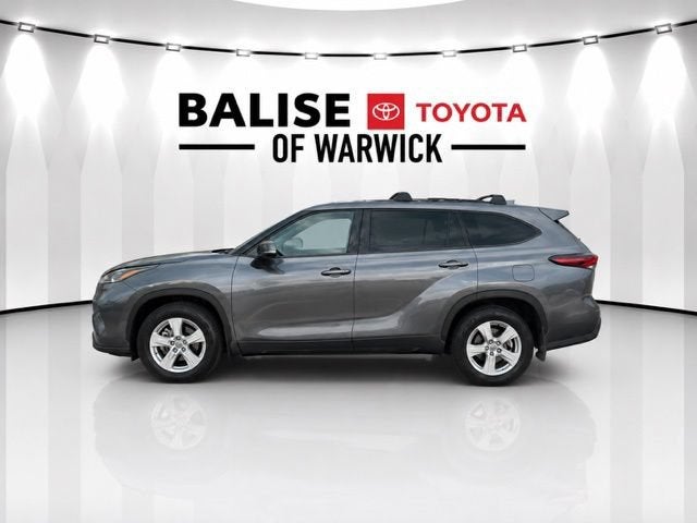 2025 Toyota Highlander LE