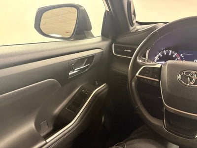 2023 Toyota Highlander XSE