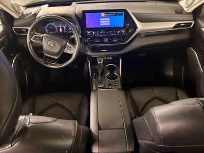 2023 Toyota Highlander Platinum