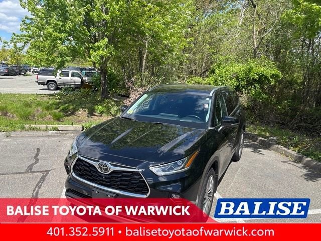 2023 Toyota Highlander Platinum