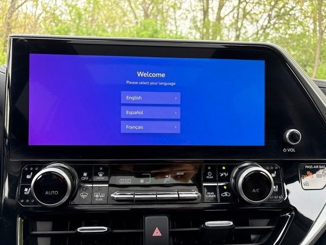 2023 Toyota Highlander Platinum