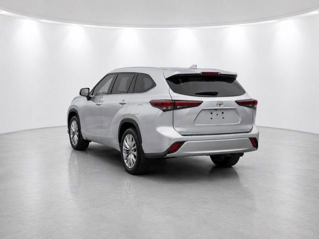 2025 Toyota Highlander Platinum
